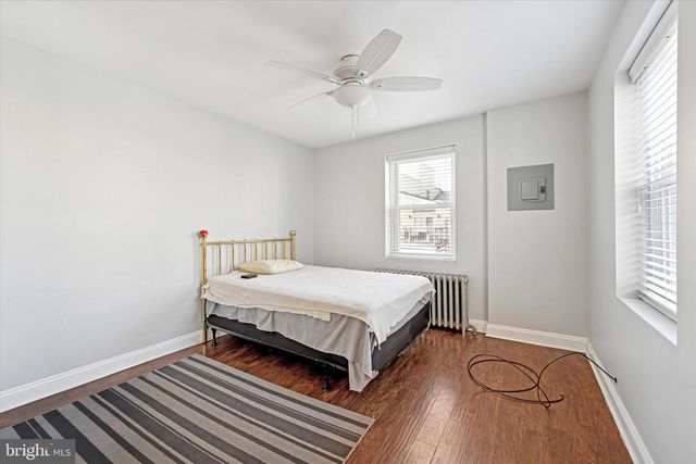 1127 GREEN ST, Philadelphia, PA 19123