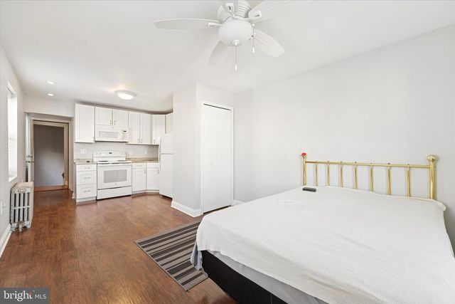 1127 GREEN ST, Philadelphia, PA 19123