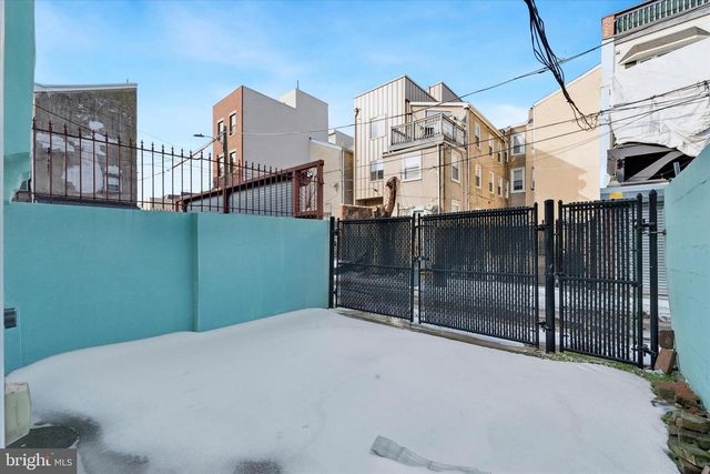 1127 GREEN ST, Philadelphia, PA 19123