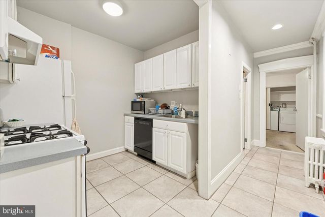 1127 GREEN ST, Philadelphia, PA 19123