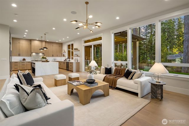 1631 153rd Avenue SE, Bellevue, WA 98007