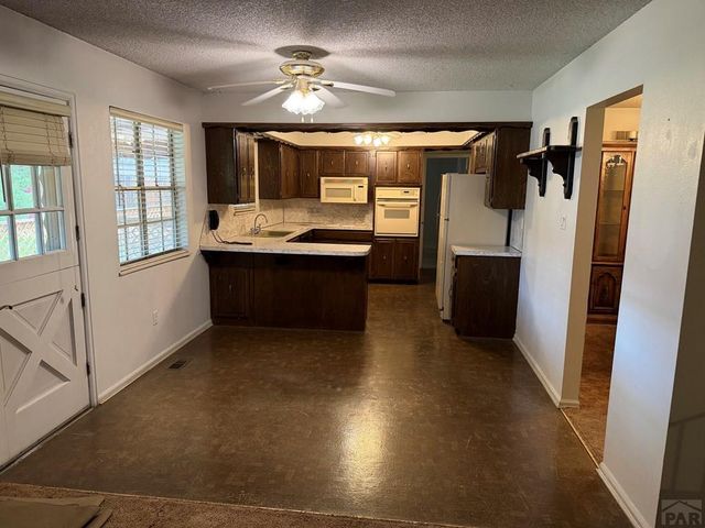 14 Briargate Pl., Pueblo, CO 81001