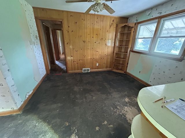 761 WARM SPRING RD, Chambersburg, PA 17202