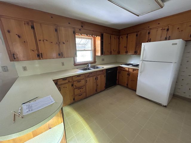 761 WARM SPRING RD, Chambersburg, PA 17202