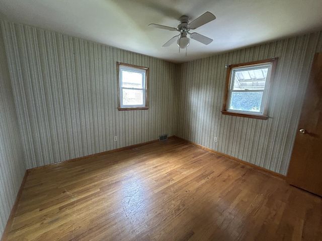 761 WARM SPRING RD, Chambersburg, PA 17202