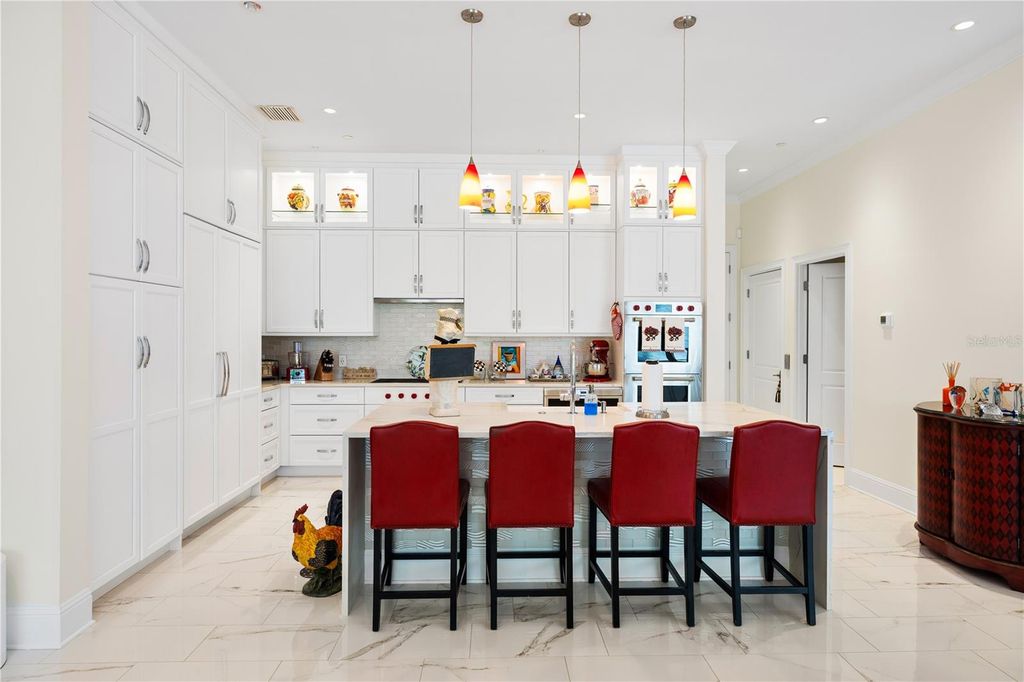 Image 8 of property listing at 1 PALM TERRACE 604, Clearwater, FL 33756