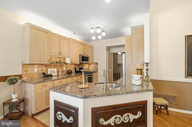 61 LEGACY OAKS DR, Richboro, PA 18954