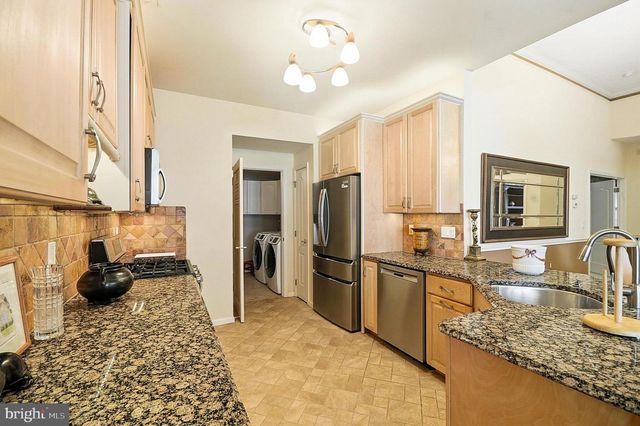 61 LEGACY OAKS DR, Richboro, PA 18954