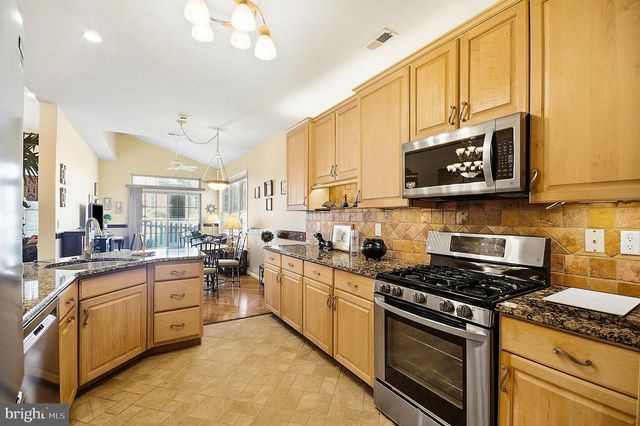 61 LEGACY OAKS DR, Richboro, PA 18954