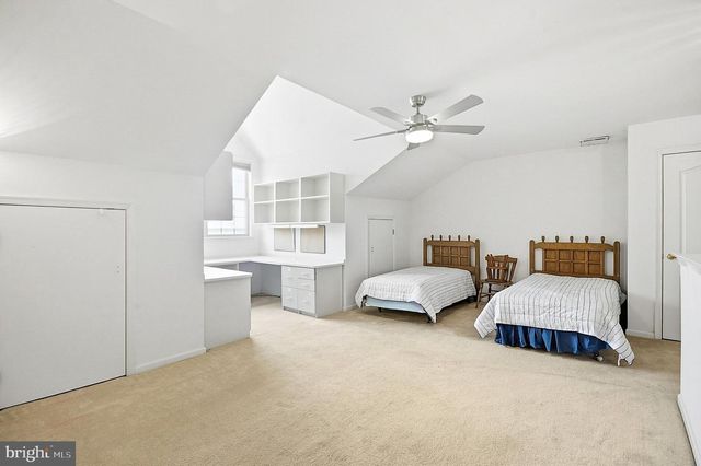 61 LEGACY OAKS DR, Richboro, PA 18954