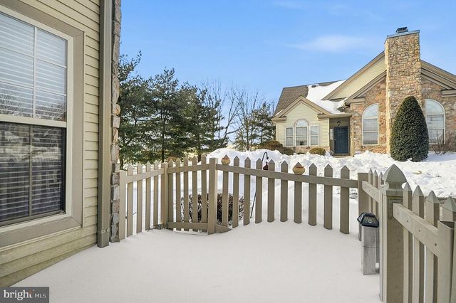 61 LEGACY OAKS DR, Richboro, PA 18954