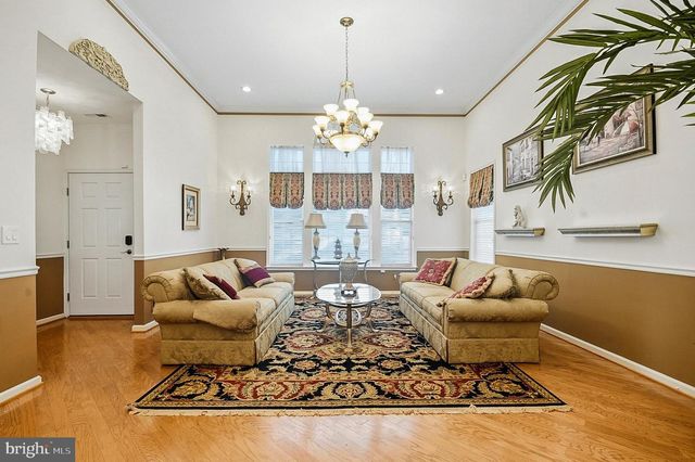 61 LEGACY OAKS DR, Richboro, PA 18954