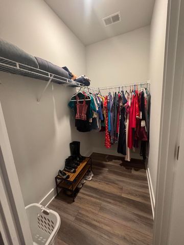 4581 Mixson Avenue, North Charleston, SC 29405