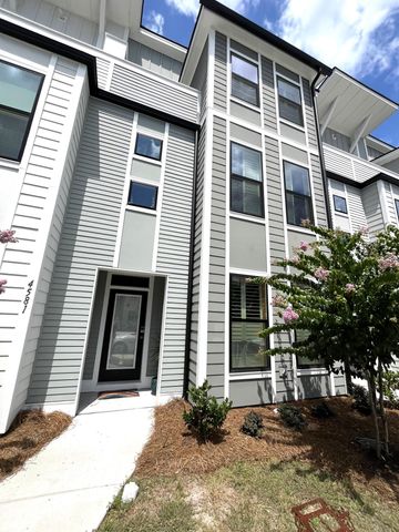 4581 Mixson Avenue, North Charleston, SC 29405