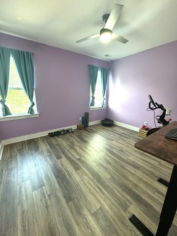 4581 Mixson Avenue, North Charleston, SC 29405