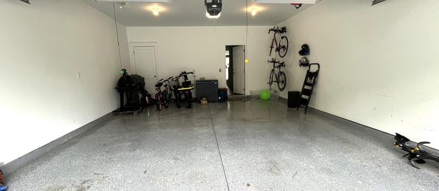 4581 Mixson Avenue, North Charleston, SC 29405