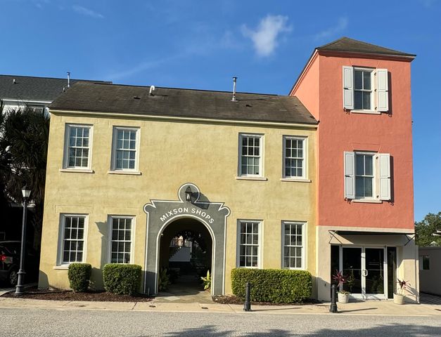 4581 Mixson Avenue, North Charleston, SC 29405