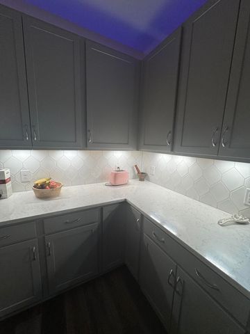 4581 Mixson Avenue, North Charleston, SC 29405