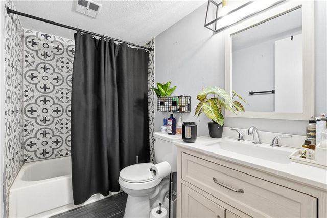 754 Garden View Drive, Stone Mountain, GA 30083