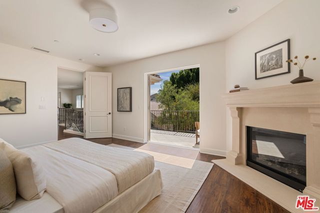 18322 Columbus Circle, Tarzana (los Angeles), CA 91356