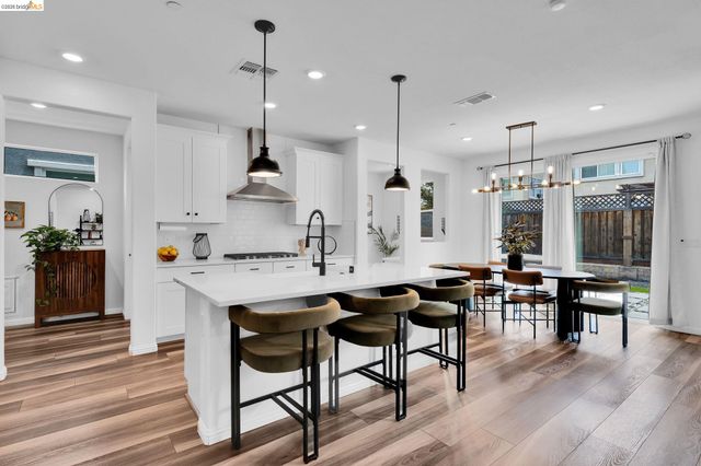 184 Scott Creek Way, Brentwood, CA 94513
