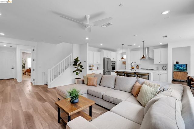 184 Scott Creek Way, Brentwood, CA 94513