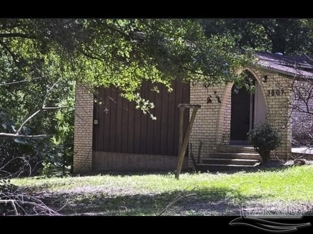 3807 Idlewood Dr, Pensacola, FL 32505
