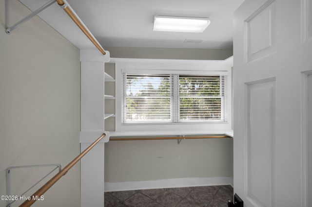 7000 Club House Drive, New Bern, NC 28562