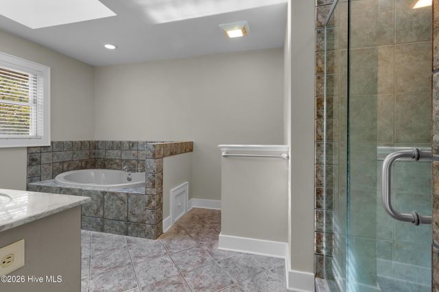 7000 Club House Drive, New Bern, NC 28562