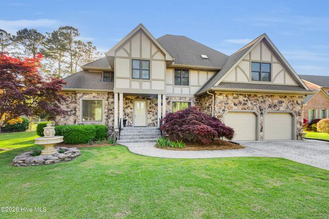 7000 Club House Drive, New Bern, NC 28562