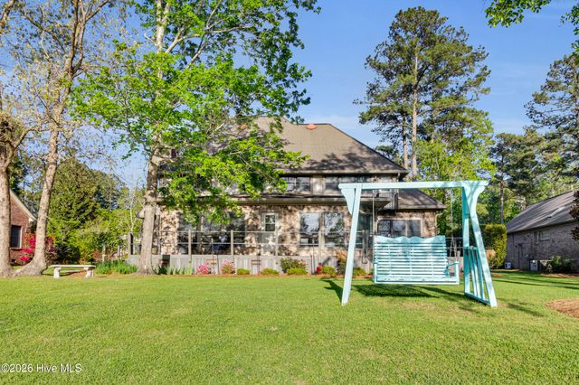 7000 Club House Drive, New Bern, NC 28562
