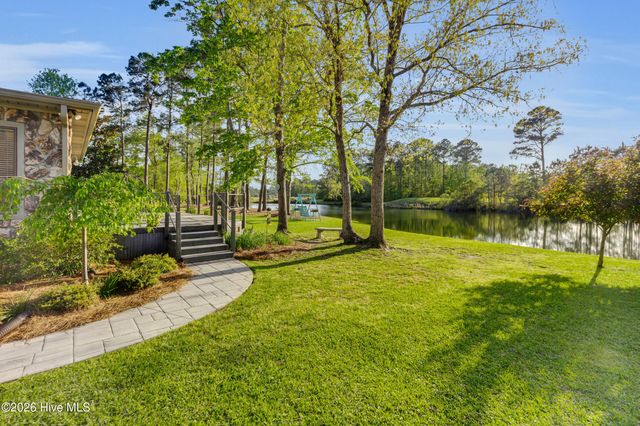 7000 Club House Drive, New Bern, NC 28562