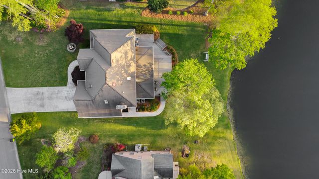 7000 Club House Drive, New Bern, NC 28562