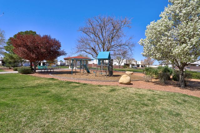 5 Calle Sol Se Mete NW, Albuquerque, NM 87120