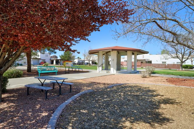 5 Calle Sol Se Mete NW, Albuquerque, NM 87120