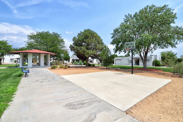 5 Calle Sol Se Mete NW, Albuquerque, NM 87120
