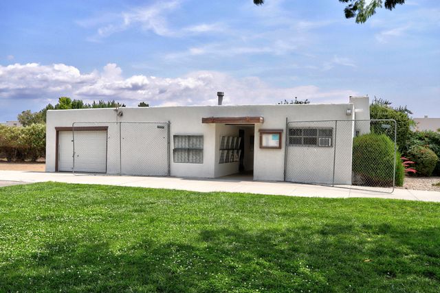 5 Calle Sol Se Mete NW, Albuquerque, NM 87120