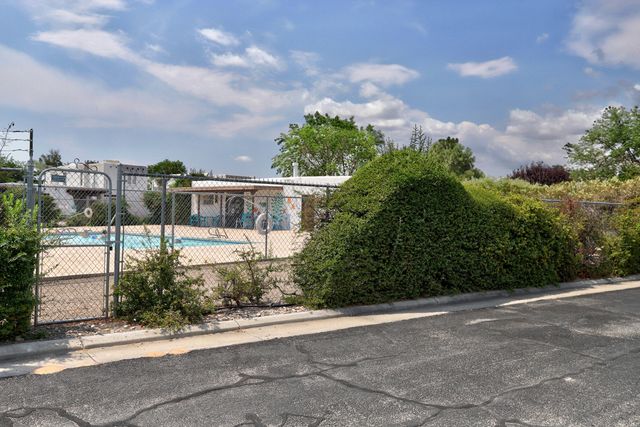 5 Calle Sol Se Mete NW, Albuquerque, NM 87120