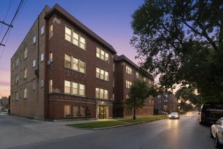 2509 E 76th Street 1, Chicago, IL 60649