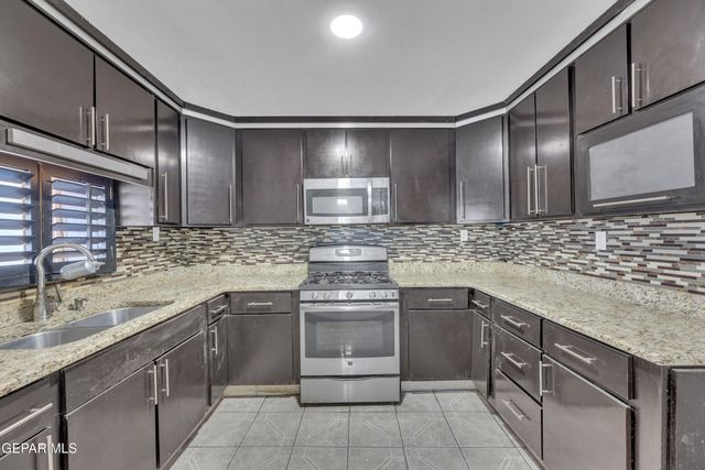 11423 Philip Drive, Socorro, TX 79927