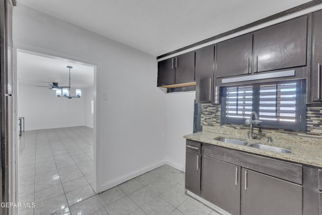 11423 Philip Drive, Socorro, TX 79927