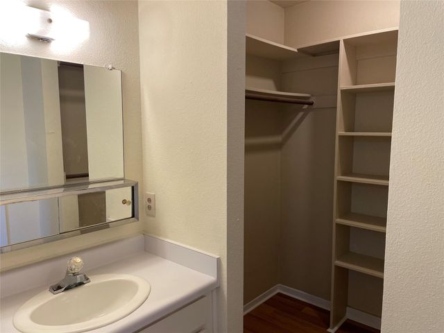4079 Young Street, Pasadena, TX 77504