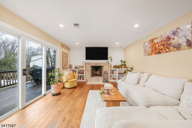 10 Winonah Ave, Wayne Twp., NJ 07470