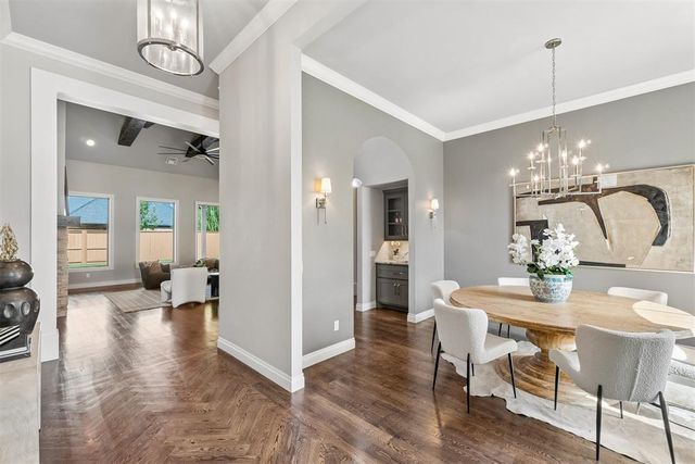 15205 Kestral Lake Drive, Edmond, OK 73013