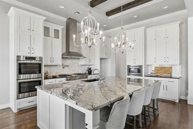 15205 Kestral Lake Drive, Edmond, OK 73013