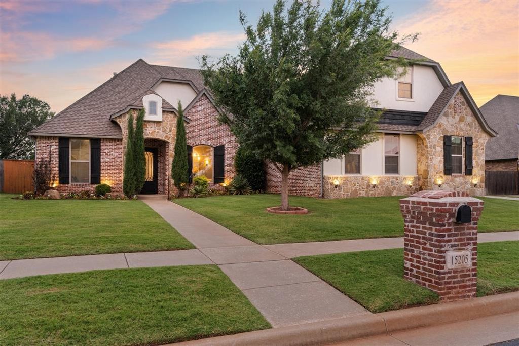 15205 Kestral Lake Drive, Edmond, OK 73013