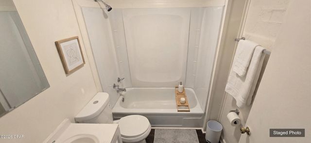 825 E 11th Court, Panama City, FL 32401