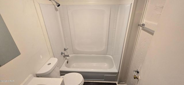 825 E 11th Court, Panama City, FL 32401