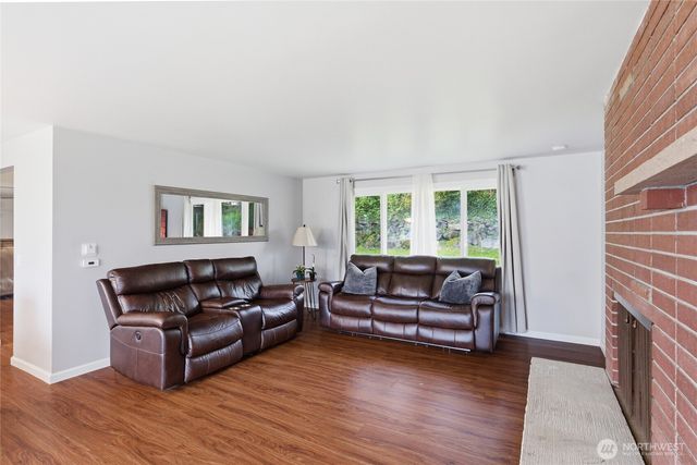 22630 24th Avenue S, Des Moines, WA 98198