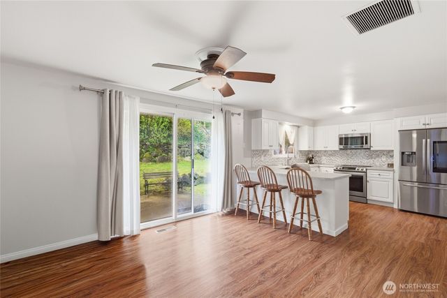 22630 24th Avenue S, Des Moines, WA 98198